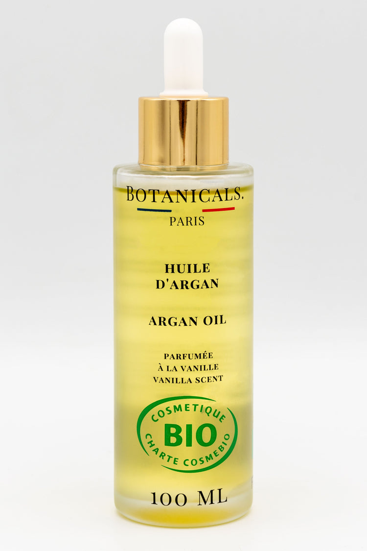 Kallpressad ekologisk Arganolja av högsta kvalitet. Botanicals ekologiska arganolja ger näring åt både hud och hår. Perfekt för din naturliga skönhetsrutin. Oljan är rik på E-vitamin och fytosteroler. 100ml