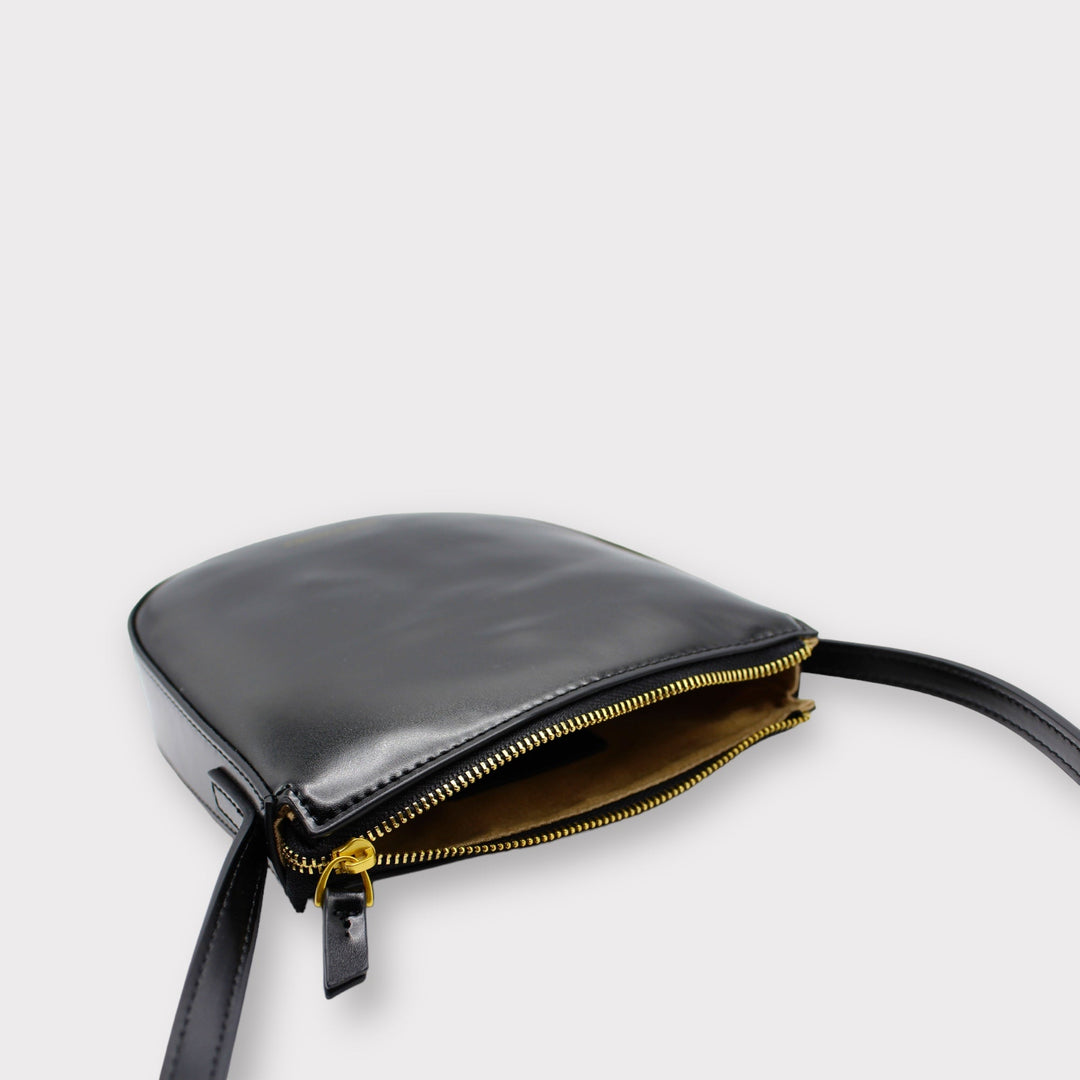 veganska äppleläder handväska - veganska väskor - svart liten crossbody väska - trendig svart väska i vegansk läder - lyx väskor från NetMall