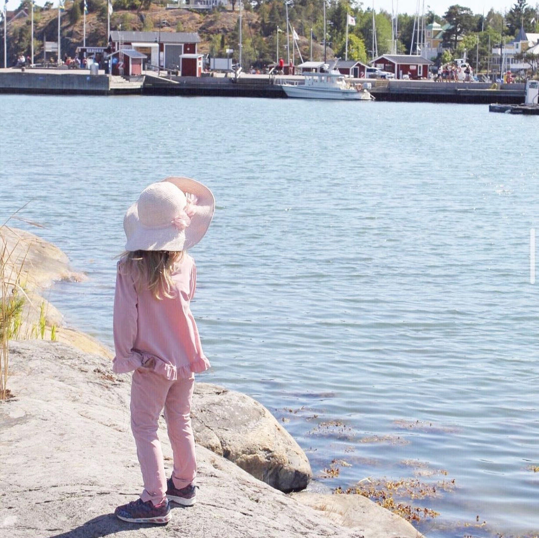 uv leggings för barn - rosa byxor för barn med UV skydd - bästa kläder för barn med uv skydd från netmall.se. - billiga uv kläder för barn